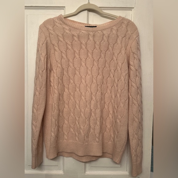 FOREVER 21 Cable Knit Sweater. Size Lg. - Picture 4 of 9
